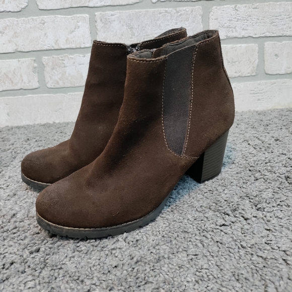 Clarks Womens Brown Leather Ankle Heeled CUTE Boot Size 8M - Picture 3 of 8